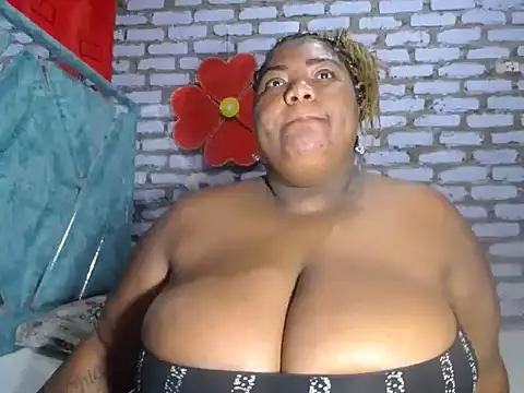 Snapshot of bustyboobsperver chatting on 09/14/25, 01:33 bustyboobsperver online show from 09/14/25, 01:33