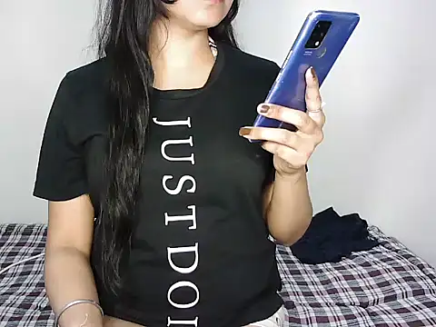 Snapshot of DILRUBA-JAN chatting on 03/17/25, 04:54 DILRUBA-JAN online show from 03/17/25, 04:54