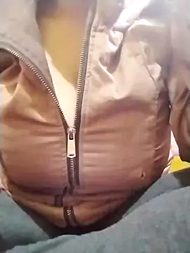delhi gril online show from 12/29/24, 05:54