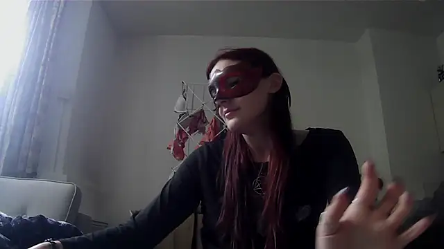 LexiSnowUK online show from 06/14/26, 08:59