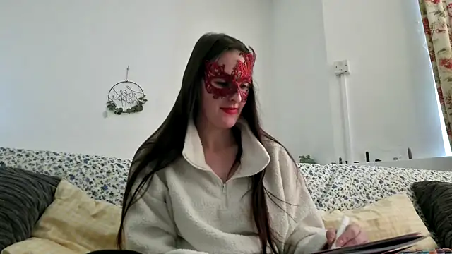 Snapshot of LexiSnowUK chatting on 12/04/25, 12:37 LexiSnowUK online show from 12/04/25, 12:37