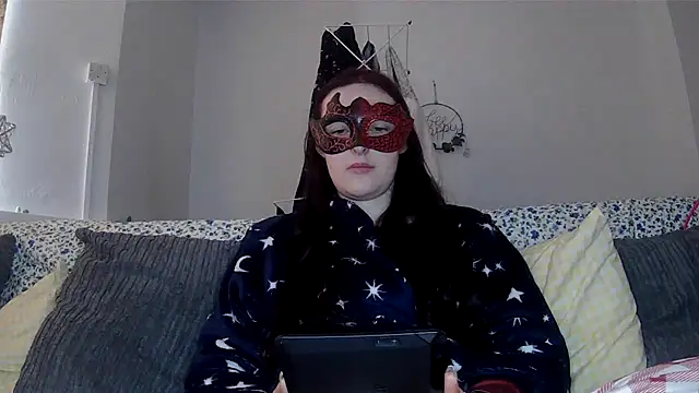 Snapshot of LexiSnowUK chatting on 01/14/26, 10:08 LexiSnowUK online show from 01/14/26, 10:08