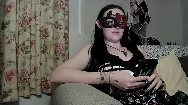 LexiSnowUK online show from 03/23/26, 09:36