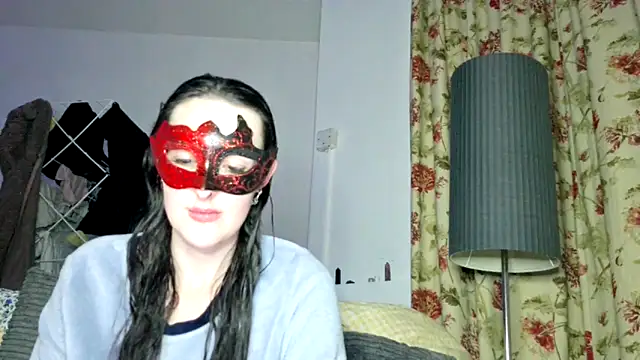 Snapshot of LexiSnowUK chatting on 12/05/25, 07:55 LexiSnowUK online show from 12/05/25, 07:55