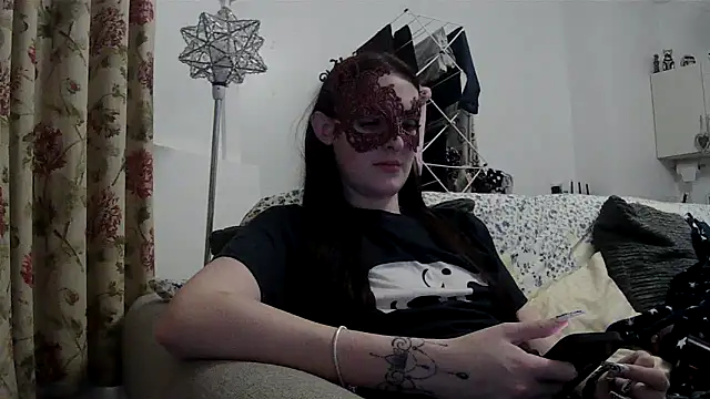 LexiSnowUK online show from 03/16/26, 10:01