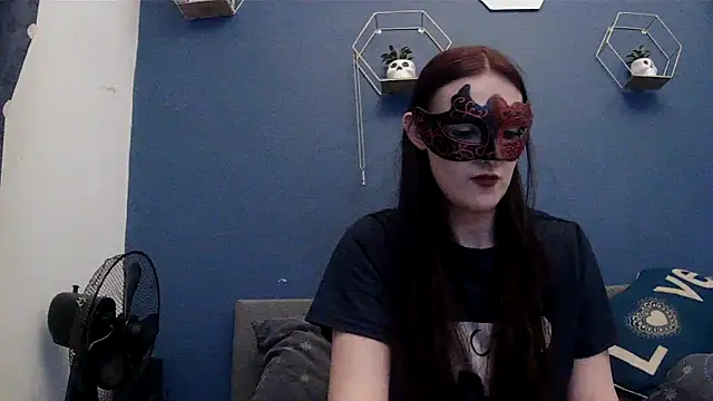 LexiSnowUK online show from 04/02/26, 08:37