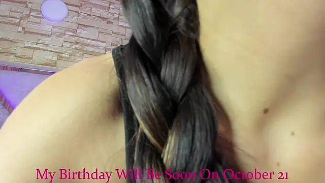  jade white  online show from 09/13/25, 01:11