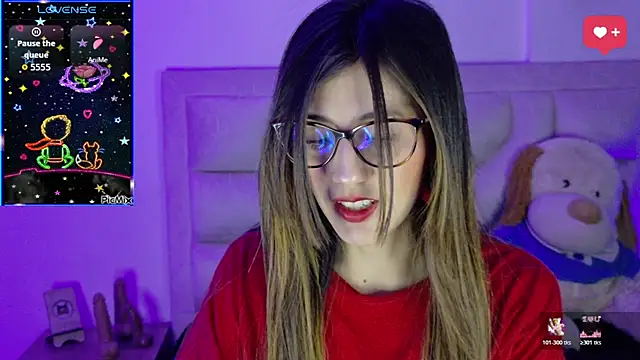  jade white  online show from 04/09/26, 12:22