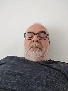 Satiro Sevilla online show from 03/25/26, 04:06