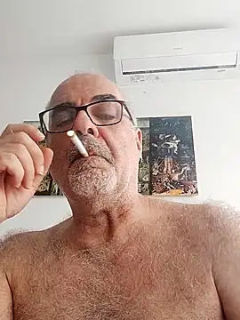 Snapshot of Satiro_Sevilla chatting on 09/18/25, 03:15 Satiro Sevilla online show from 09/18/25, 03:15