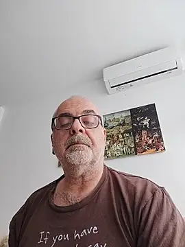 Snapshot of Satiro_Sevilla chatting on 11/09/25, 03:05 Satiro Sevilla online show from 11/09/25, 03:05