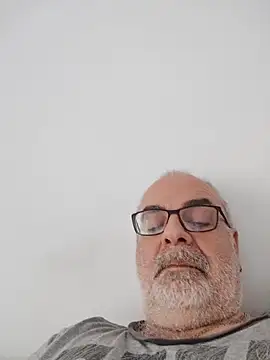 Satiro Sevilla online show from 02/24/26, 04:19