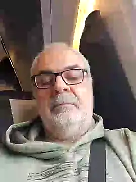 Snapshot of Satiro_Sevilla chatting on 03/17/25, 09:33 Satiro Sevilla online show from 03/17/25, 09:33