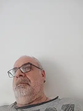 Satiro Sevilla online show from 02/22/26, 05:03