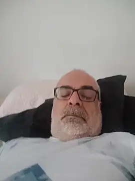 Snapshot of Satiro_Sevilla chatting on 11/16/25, 04:56 Satiro Sevilla online show from 11/16/25, 04:56