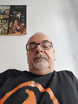 Snapshot of Satiro_Sevilla chatting on 10/07/25, 02:07 Satiro Sevilla online show from 10/07/25, 02:07