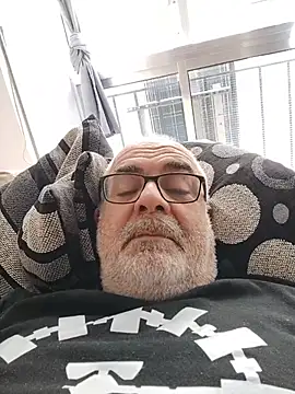 Satiro Sevilla online show from 02/12/26, 02:50