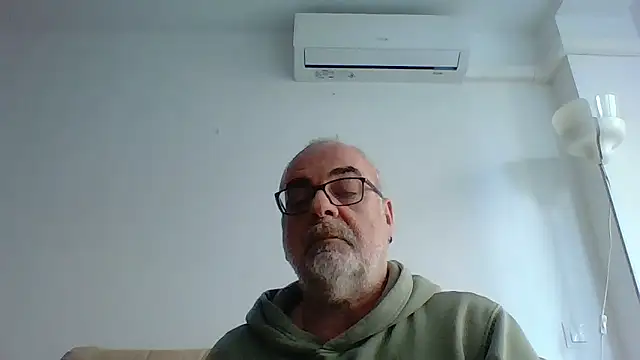 Satiro Sevilla online show from 01/10/26, 01:50