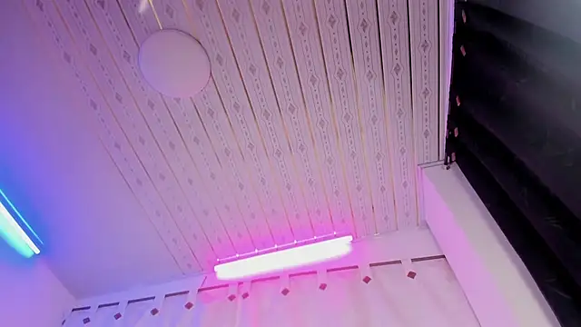 Snapshot of Strella_ferrera chatting on 01/16/26, 05:55 Strella ferrera online show from 01/16/26, 05:55