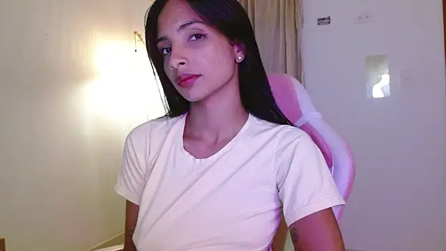 AnnitaSerna  online show from 04/11/26, 03:47