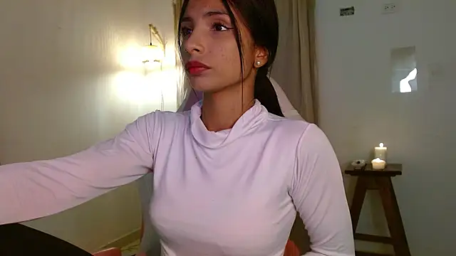 AnnitaSerna  online show from 04/08/26, 03:52