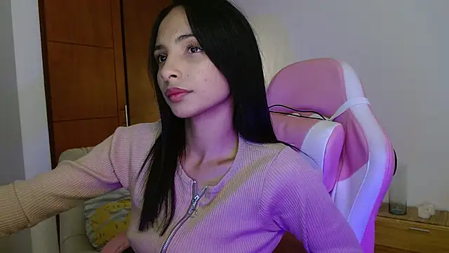 AnnitaSerna  online show from 04/01/26, 03:30