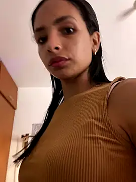 Snapshot of AnnitaSerna_ chatting on 09/30/25, 01:28 AnnitaSerna  online show from 09/30/25, 01:28