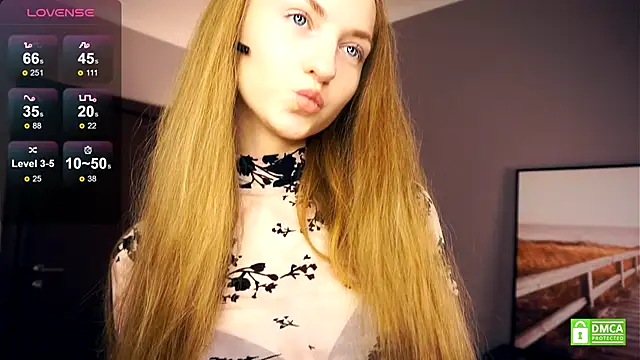 EsmaCarll online show from 09/28/25, 08:27