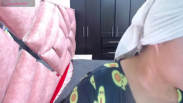 moan sex2 online show from 03/20/26, 04:57