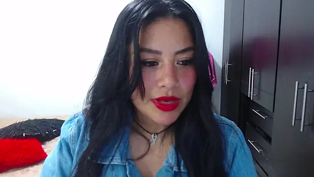 Snapshot of moan_sex2 chatting on 02/13/26, 04:01 moan sex2 online show from 02/13/26, 04:01