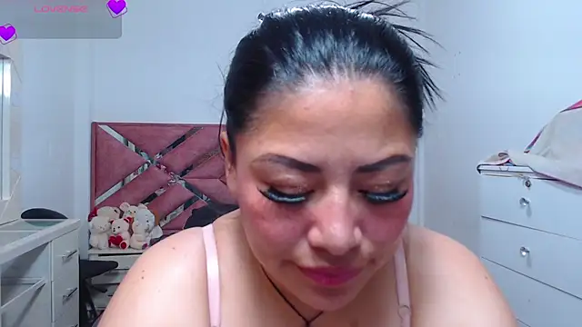 Snapshot of moan_sex2 chatting on 12/22/25, 02:44 moan sex2 online show from 12/22/25, 02:44