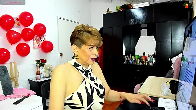 Angelina Stone 65 online show from 02/16/26, 09:24