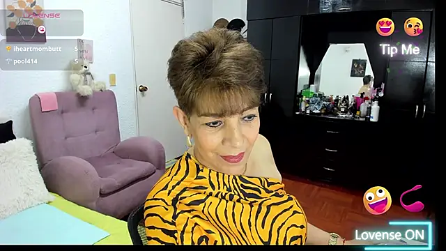 Angelina Stone 65 online show from 11/26/25, 01:16