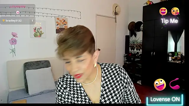 Angelina Stone 65 online show from 12/01/25, 09:04