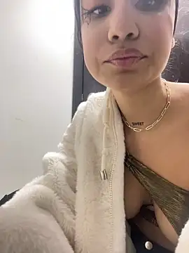 NairobiLee online show from 10/27/25, 11:44