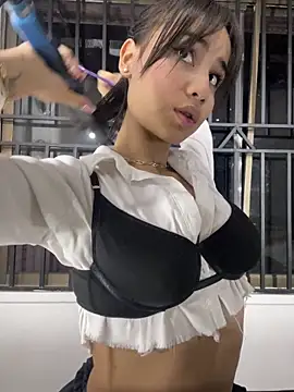 NairobiLee online show from 10/28/25, 09:41