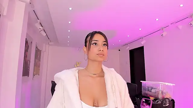 NairobiLee online show from 10/25/25, 10:25