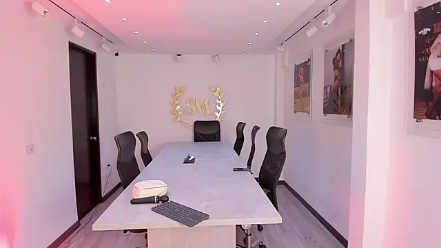 NairobiLee online show from 12/03/25, 01:54