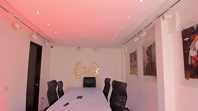 NairobiLee online show from 11/30/25, 11:11