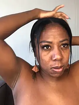 IsabellaaSmith online show from 01/03/25, 01:02