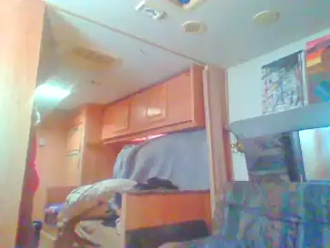 Snapshot of HoneyBdaQueen chatting on 02/27/25, 07:37 HoneyBdaQueen online show from 02/27/25, 07:37