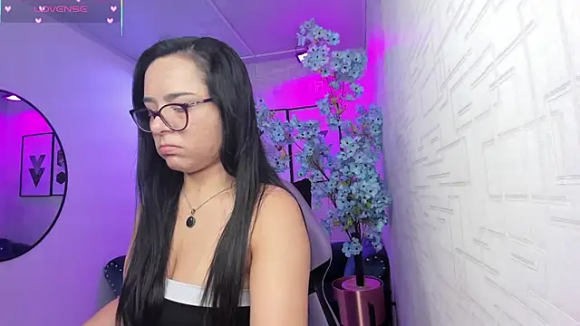 Tiara rr online show from 01/17/26, 03:32