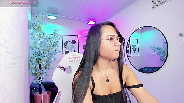 Tiara rr online show from 03/21/26, 03:41