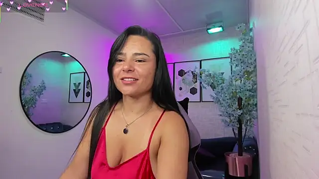 Tiara rr online show from 04/02/26, 03:24