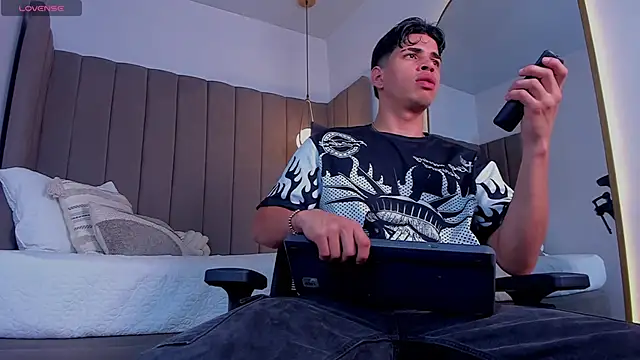 Benjamin More online show from 05/15/26, 03:37