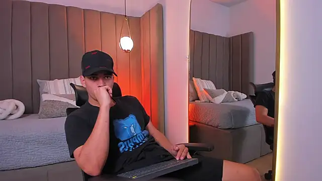 Benjamin More online show from 05/29/26, 03:01