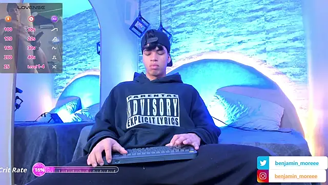 Snapshot of Benjamin_More chatting on 09/15/25, 12:27 Benjamin More online show from 09/15/25, 12:27