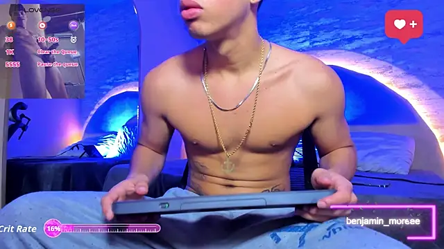 Snapshot of Benjamin_More chatting on 09/10/25, 12:26 Benjamin More online show from 09/10/25, 12:26