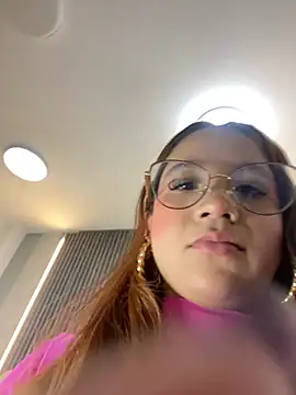MelanieRoah online show from 10/18/25, 01:24
