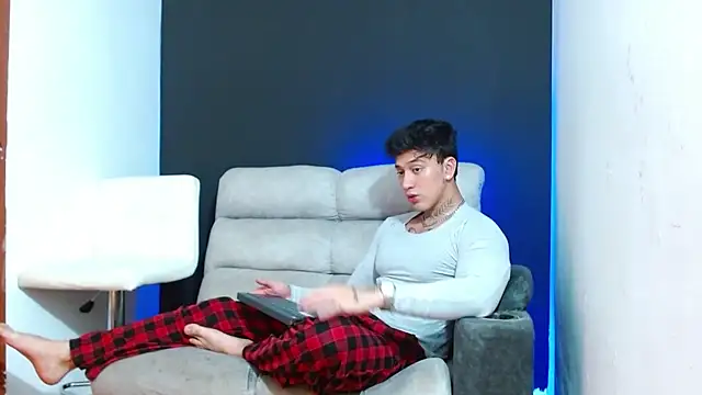 JUSTIN FULLER1 online show from 04/09/26, 06:14